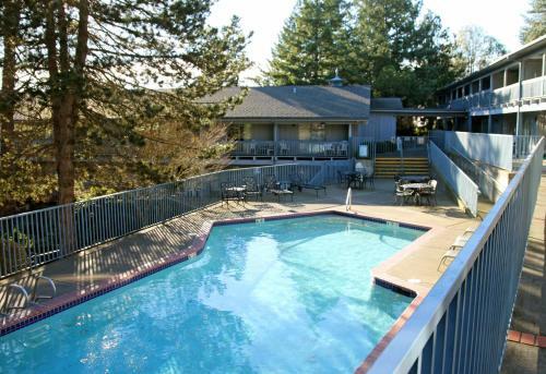 Shilo Inn Suites Hotel - Portland/beaverton