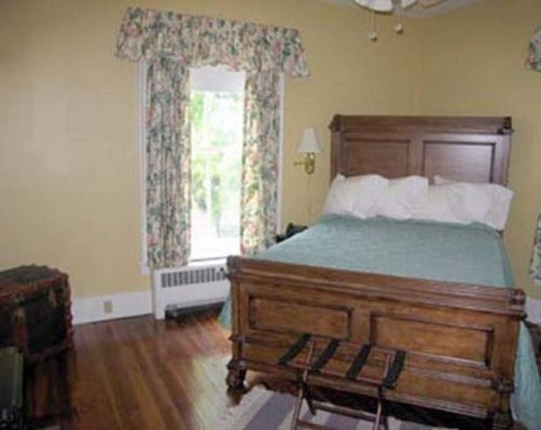 Rockwood Manor Bed & Breakfast