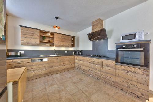 Maison Haut Jura Chaleureuse Et Ind�pendante