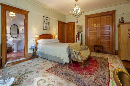 Hostal Manhattan Guest Suites