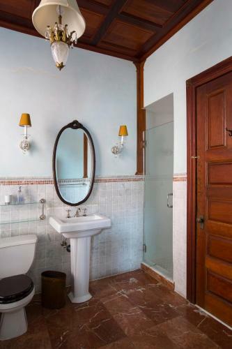 Hostal Manhattan Guest Suites