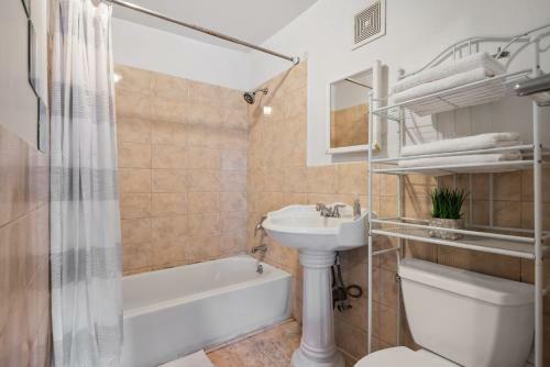 Apartamento Central 2 Bedroom 1 And Half Bath W Private Outdoor Space
