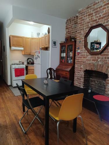 Manhattan Central Apartment
