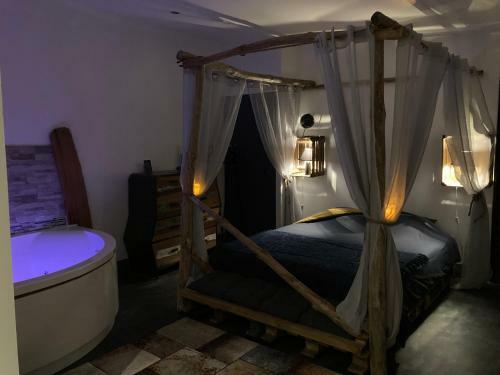 Hostal D�sirad Spa Privatif Et Piscine Couverte