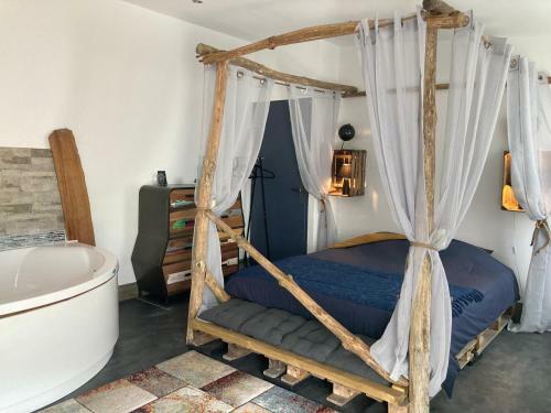 Hostal D�sirad Spa Privatif Et Piscine Couverte