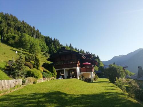 Hostal Chambres En Chalet Petit D�jeuner Inclus