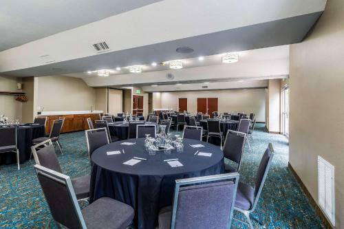Clarion Hotel Portland Airport