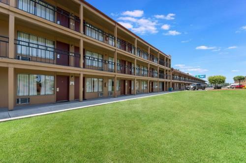 Hotel Rodeway Inn Portland Airport