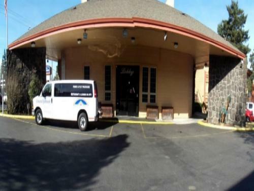Hotel Howard Johnson Portland Airport