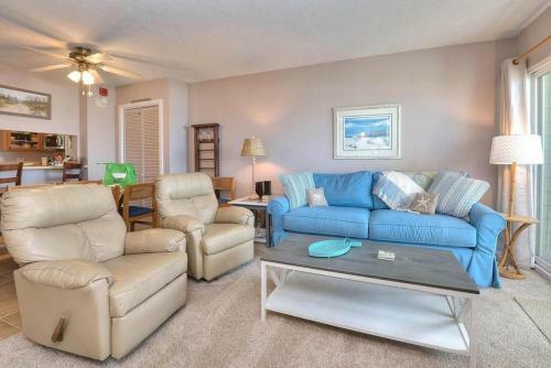 Oak Island Beach Villa 107- Stars & Seas