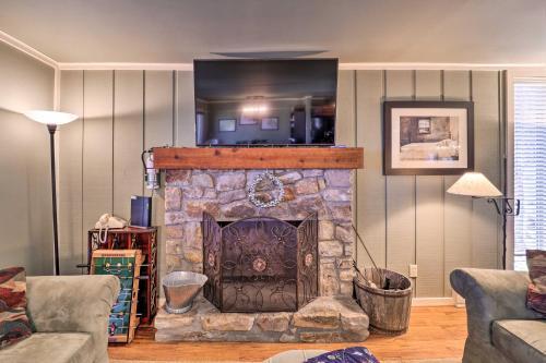 Apartamento Beech Mountain Retreat With Decks And Mtn Views!