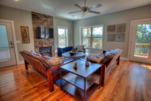 Upstream Cottage