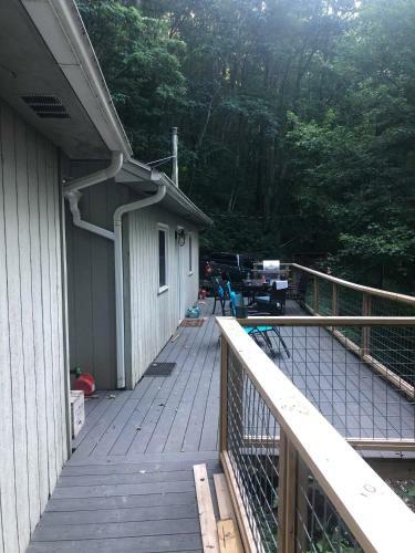 Cabin In The Woods With A Hot Tub
