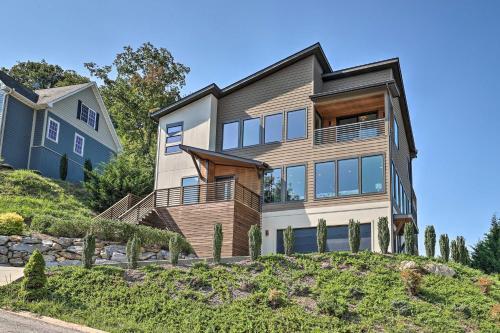 Luxe Asheville Home With Stunning Mountain View