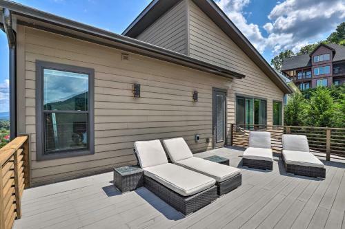 Luxe Asheville Home With Stunning Mountain View
