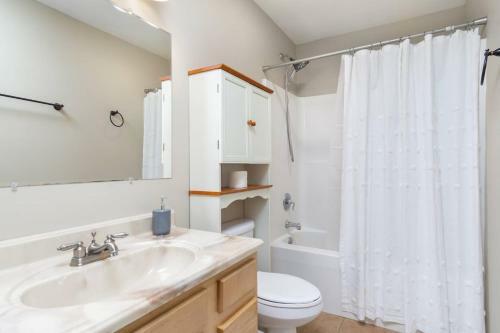 Newly Listed! Asheville City Retreat