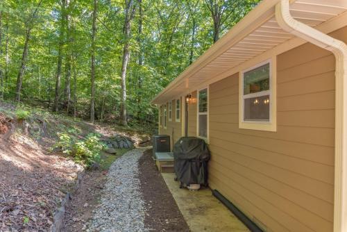 Knobby Creek Cottage