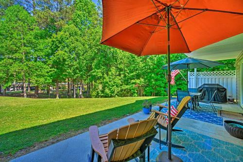 Henrico Hideaway With Lake Access And Boat Slip!