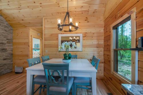 Clear Creek Hideaway