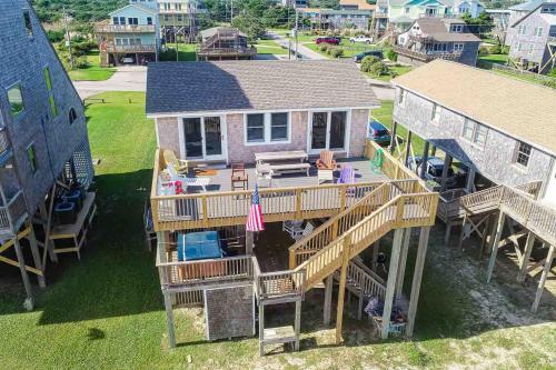 By The Sea Hatteras 380