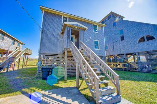 By The Sea Hatteras 380