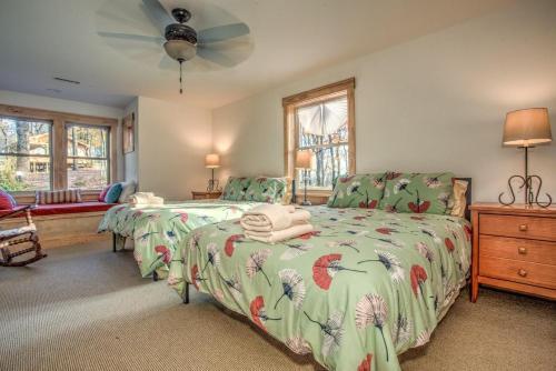 Lodge The Poplars At Bearwallow Mountain