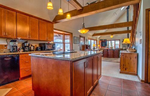 Lodge The Poplars At Bearwallow Mountain