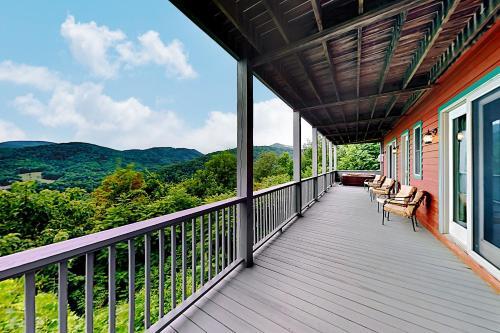 Misty Mountain Hideaway