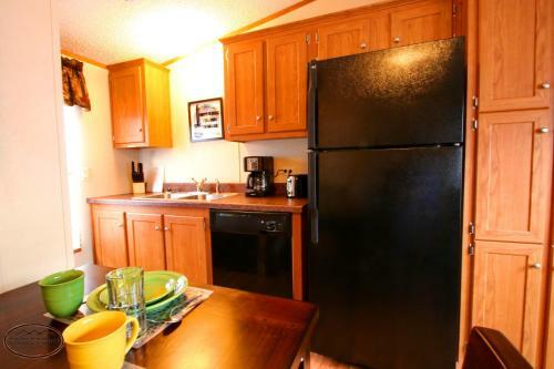Hostal Eagle Ford Village Suites