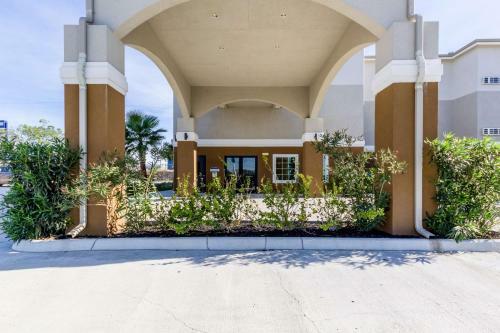 Hotel Studio 6 Kenedy