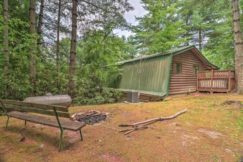 Chic Maggie Valley Cabin With Deck And Private Hot Tub