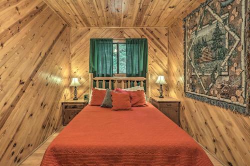 Chic Maggie Valley Cabin With Deck And Private Hot Tub