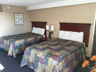 Hotel Rodeway Inn At Fort Lee