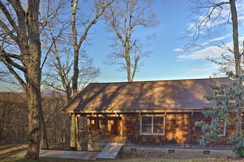 Family-friendly Sparta Cabin With Mtn Views!