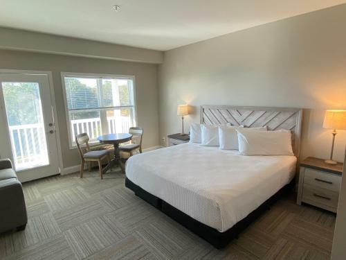 River Hotel Of Southport
