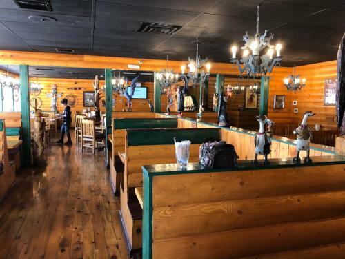 Hotel Bumbleberry Inn