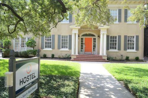 Hi - Houston The Morty Rich Hostel