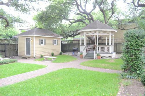 Hi - Houston The Morty Rich Hostel