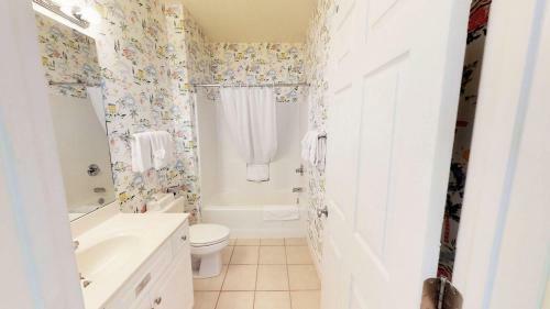 Champions By Coastline Resorts