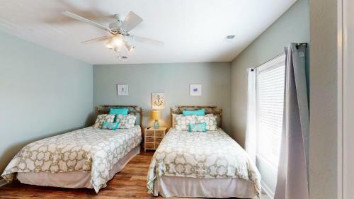 Champions By Coastline Resorts