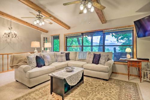 Secluded Home With Stunning Maggie Valley Views!