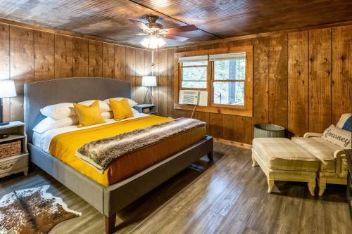 Cascading Creek Cabin