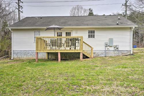 Cozy Winston-salem Home Near Parks And Golfing!
