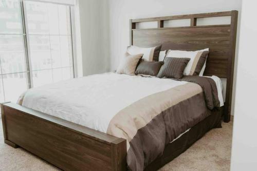 *** New Charming And Luxury Apartment In Downtown Columbus***
