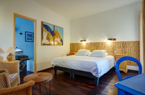 Hostal La Chaumi�re, Demeure D'h�tes