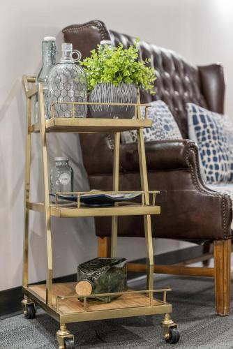 Modern Boutique Hotel In Middletowns Torchlight Pass Revival District 301