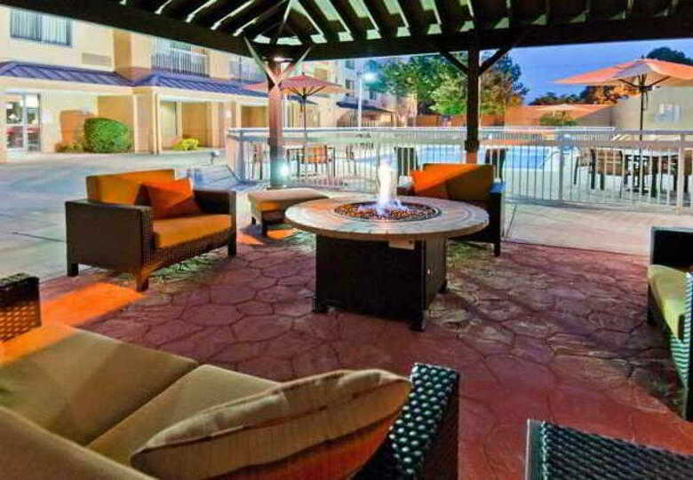 Hotel Courtyard Memphis East/lenox Corporate Park