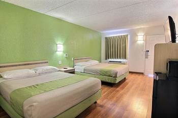 Motel 6 Austin Central - South/university Of Texas