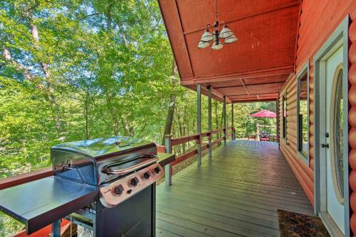 Broken Bow Cabin With Deck On Mountain Fork River!