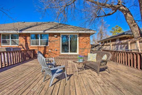 Cozy-chic Okc Retreat With Deck 11 Mi To Dtwn!